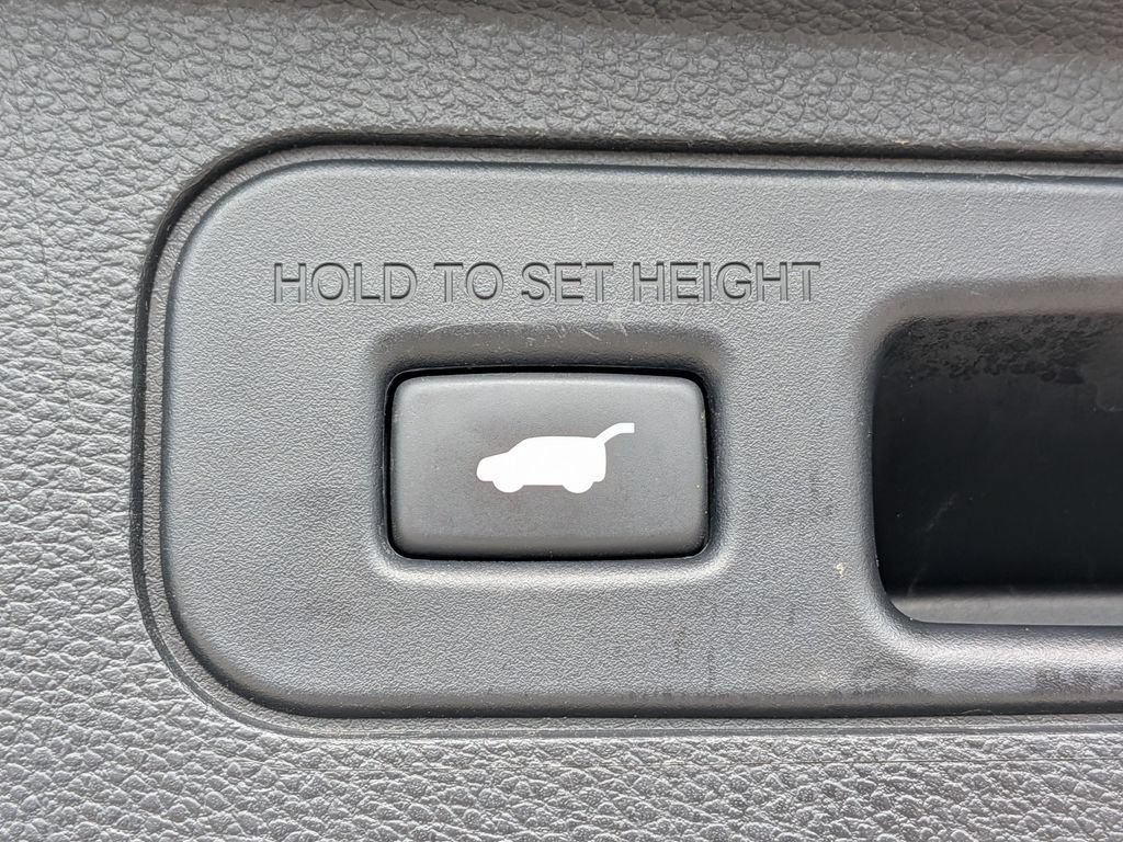 Used 2025 Honda Odyssey EX-L image 32