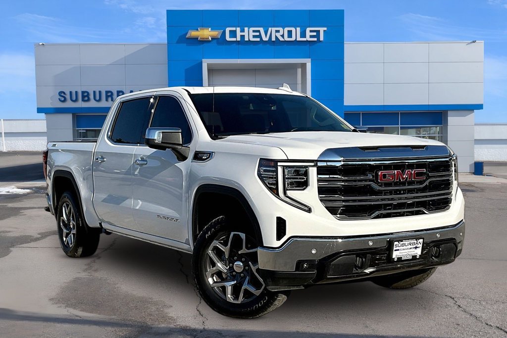 Used 2024 GMC Sierra 1500 SLT AWD/4WD image 2