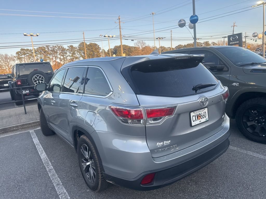 Used 2016 Toyota Highlander XLE image 6