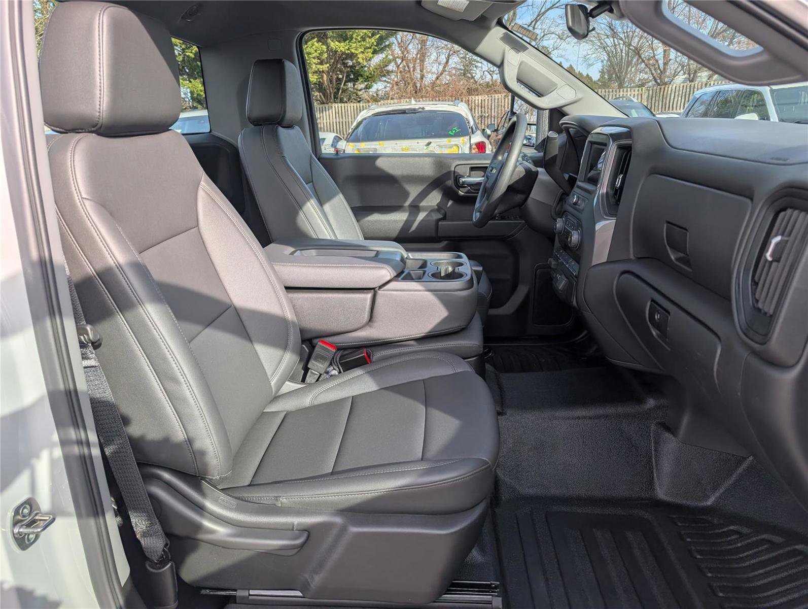 Used 2025 Chevrolet Silverado 1500 W/T w/ Trailering Package image 11