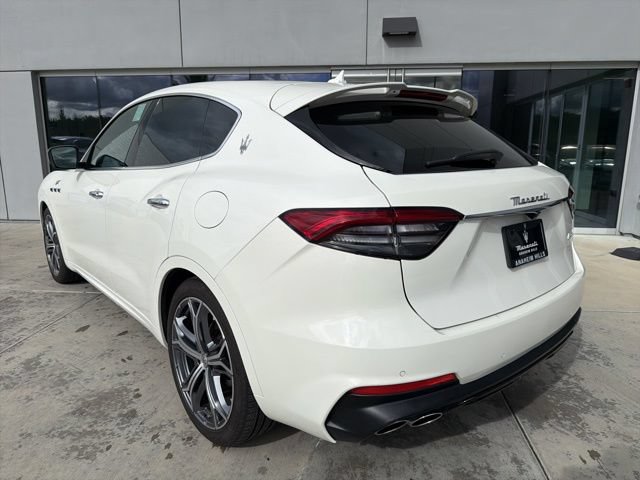 Certified 2022 Maserati Levante GT AWD/4WD image 6