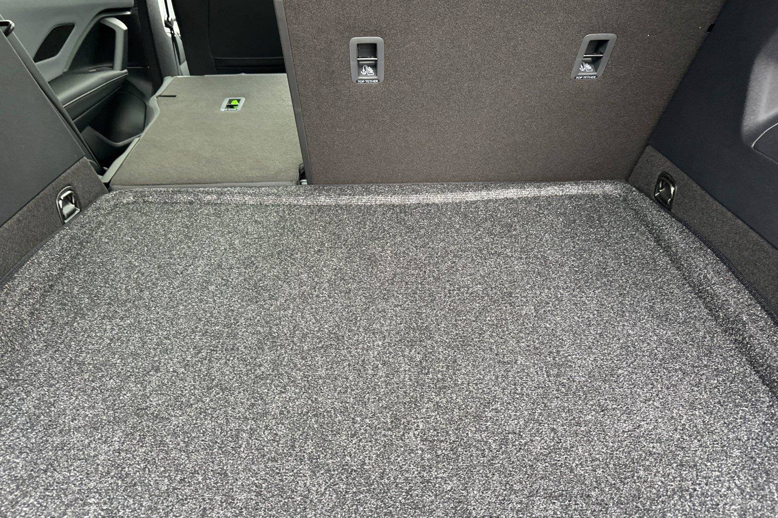 New 2026 Volkswagen Tiguan SE R-Line image 14