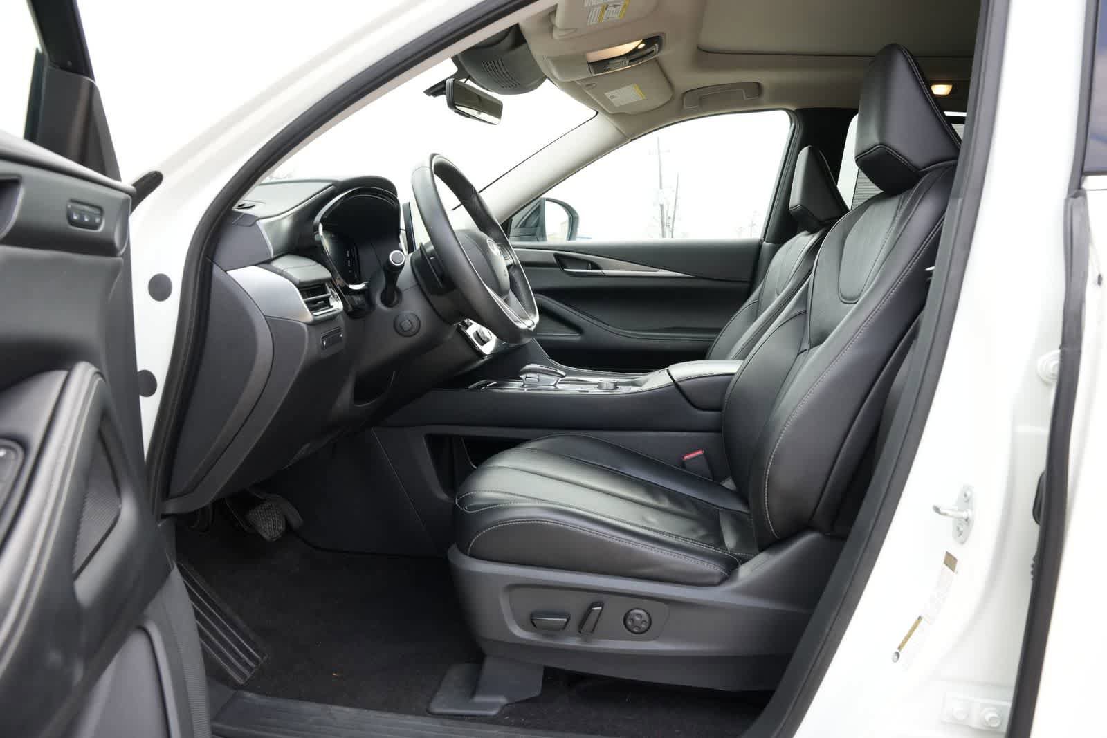 Certified 2024 INFINITI QX60 Luxe image 17