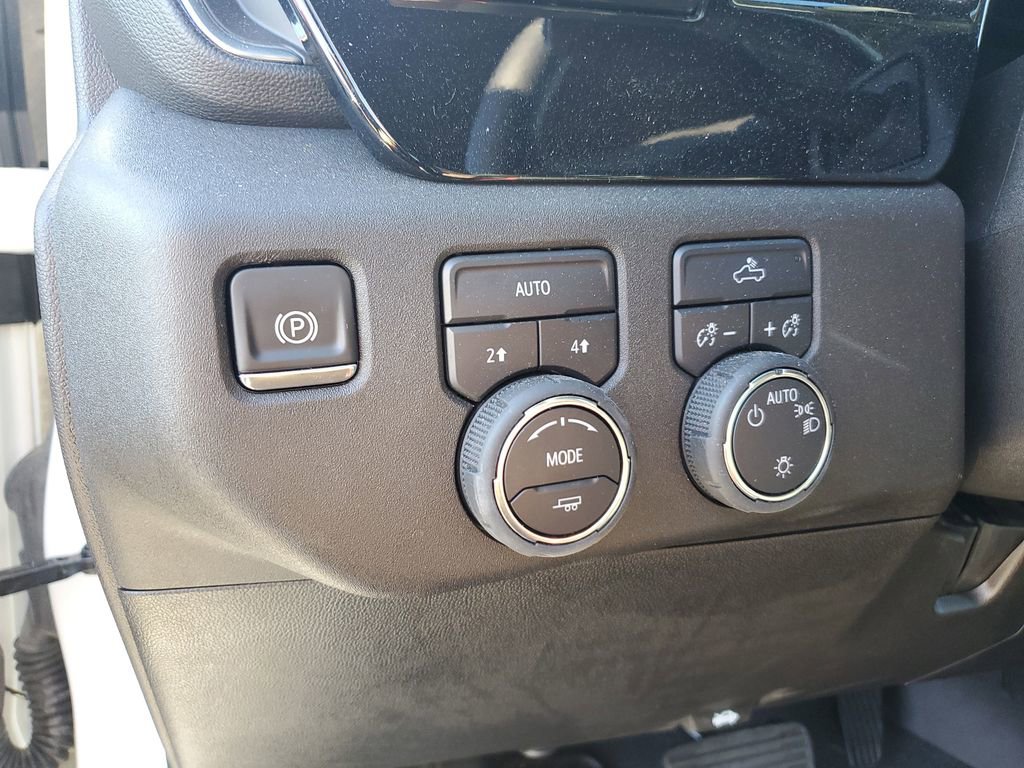 Used 2025 Chevrolet Silverado 1500 LT image 22