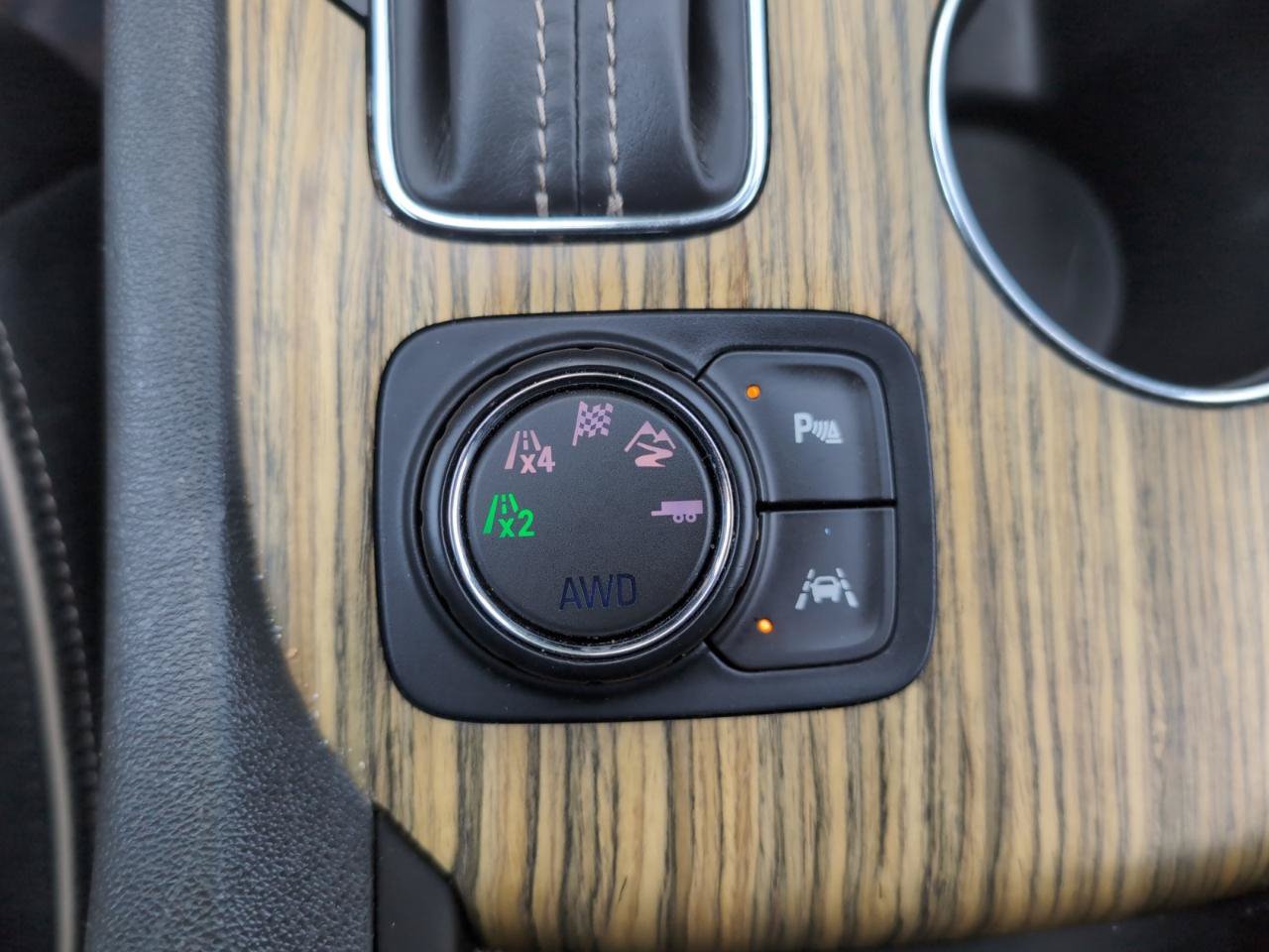 Used 2019 GMC Acadia Denali AWD/4WD image 28