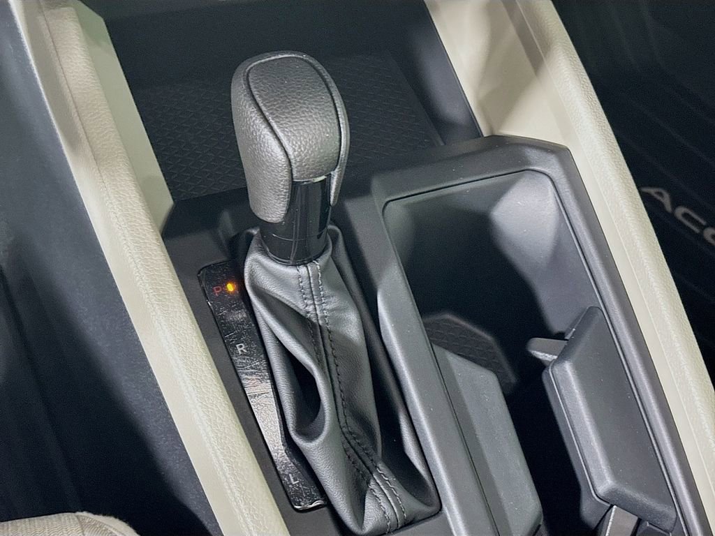 New 2025 Honda Accord SE image 18