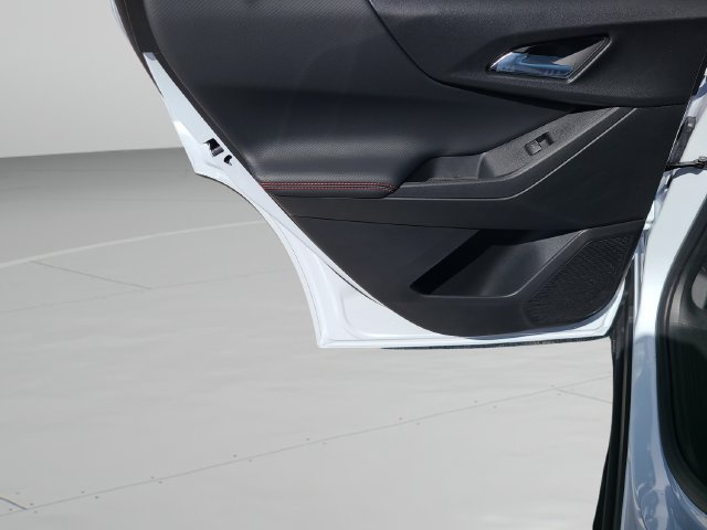 New 2027 Chevrolet Equinox RS FWD image 18