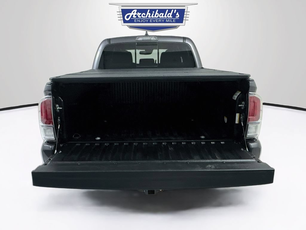 Used 2021 Toyota Tacoma TRD Off-Road AWD/4WD image 28