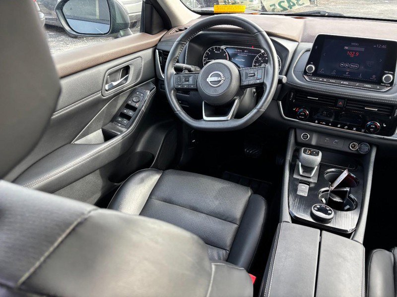 Used 2023 Nissan Rogue SV w/ SV Premium Package image 13