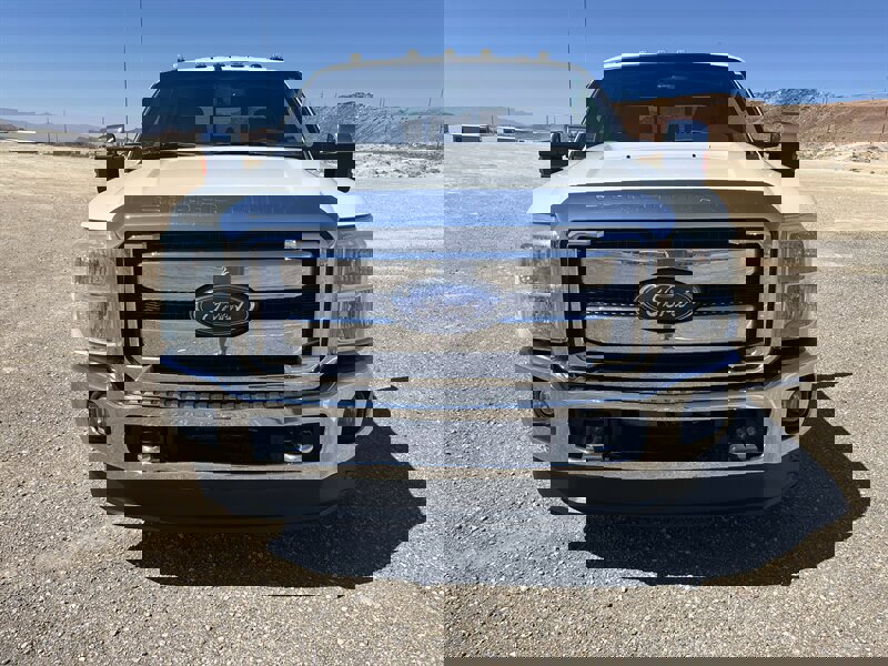 Used 2015 Ford F350 XLT w/ XLT Premium Package image 9