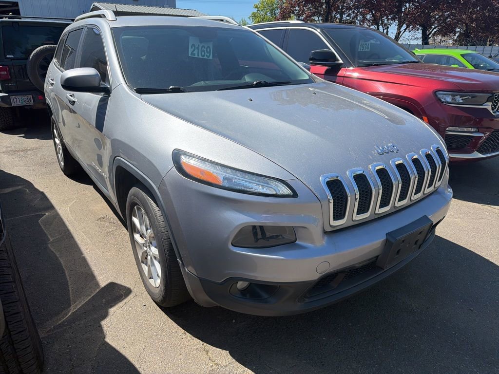 Used 2014 Jeep Cherokee Latitude AWD/4WD image 3