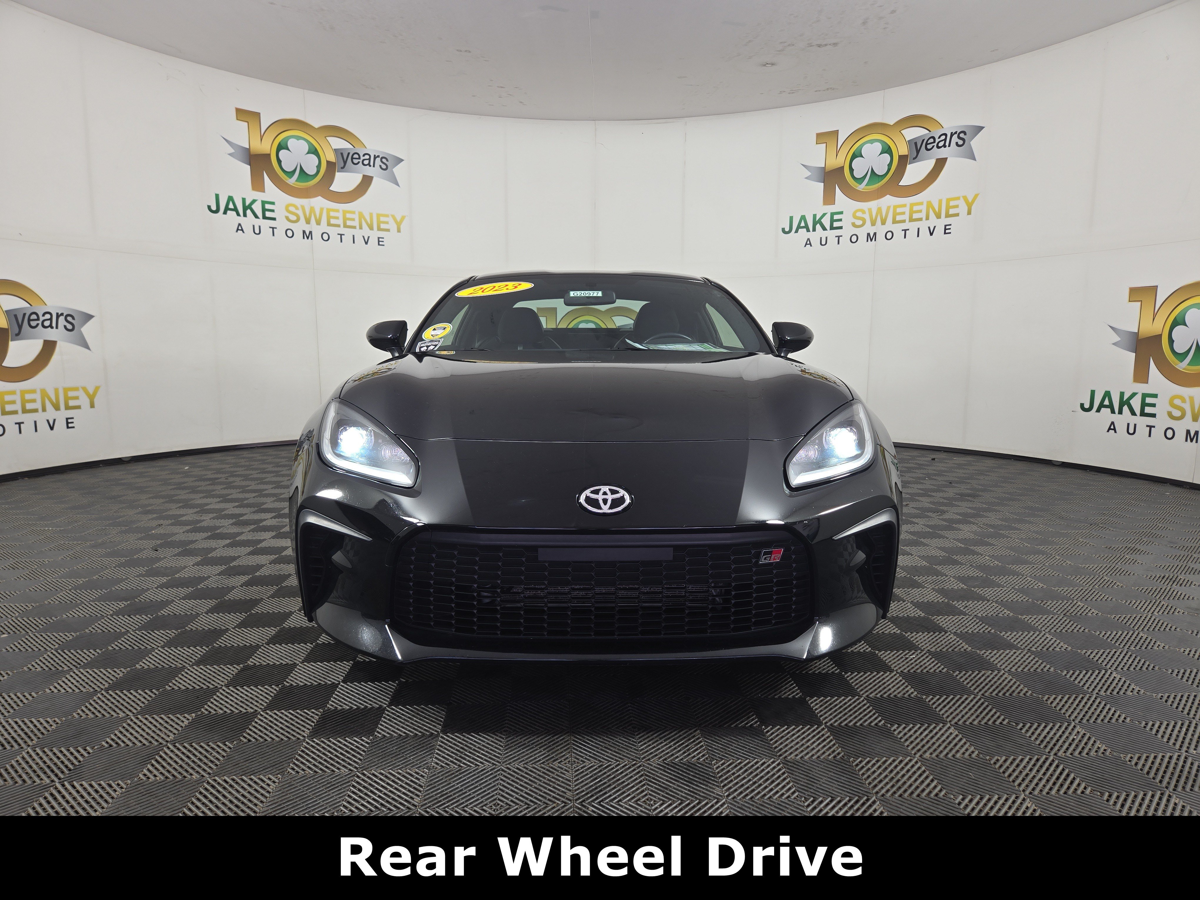 Used 2023 Toyota GR86 Premium w/ ALL Weather Mat Package (TMS) RWD image 2