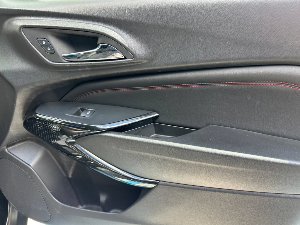 Used 2024 Chevrolet Trax RS w/ Sunroof Package FWD image 26