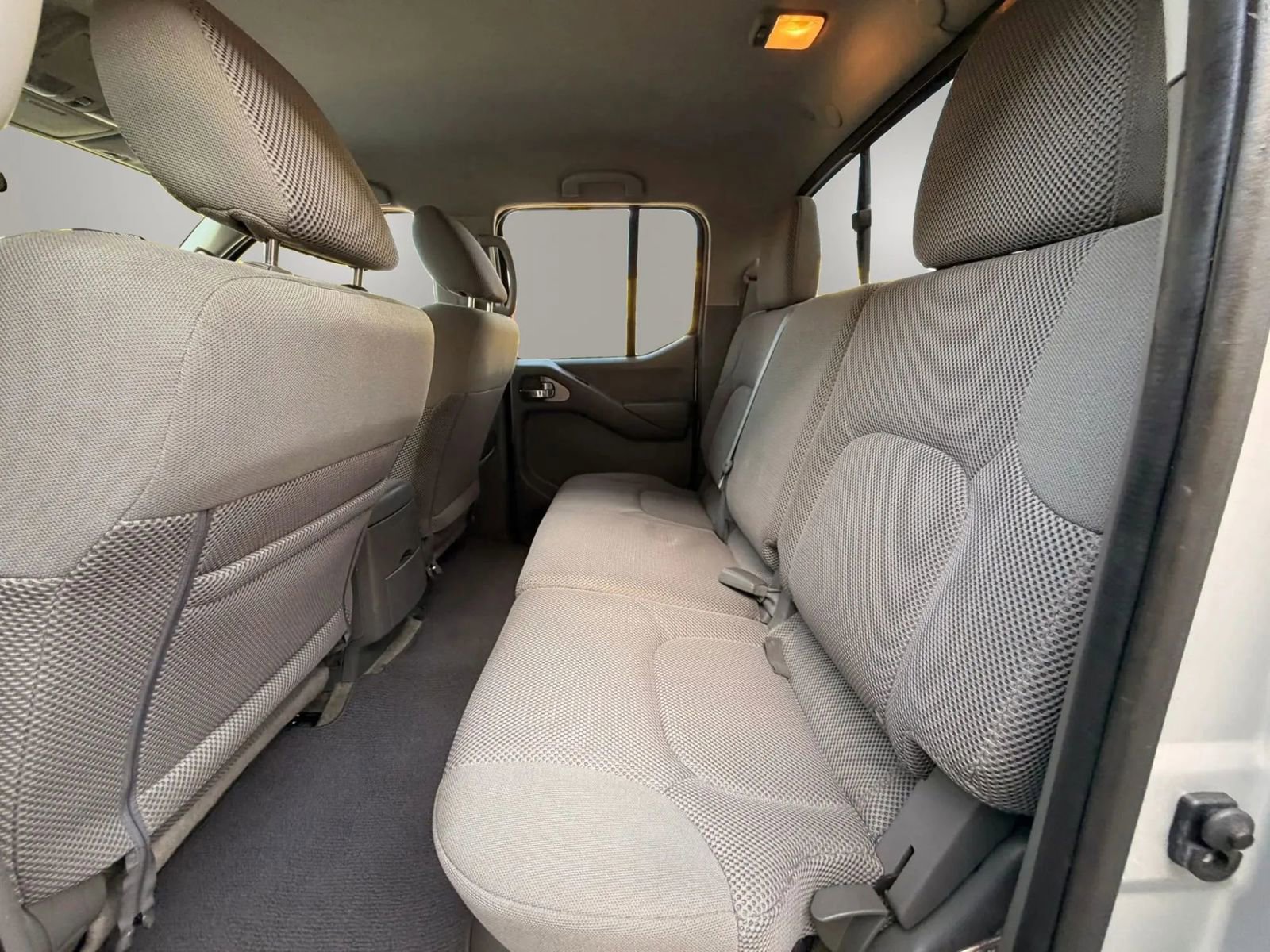 Used 2016 Nissan Frontier SV RWD image 29