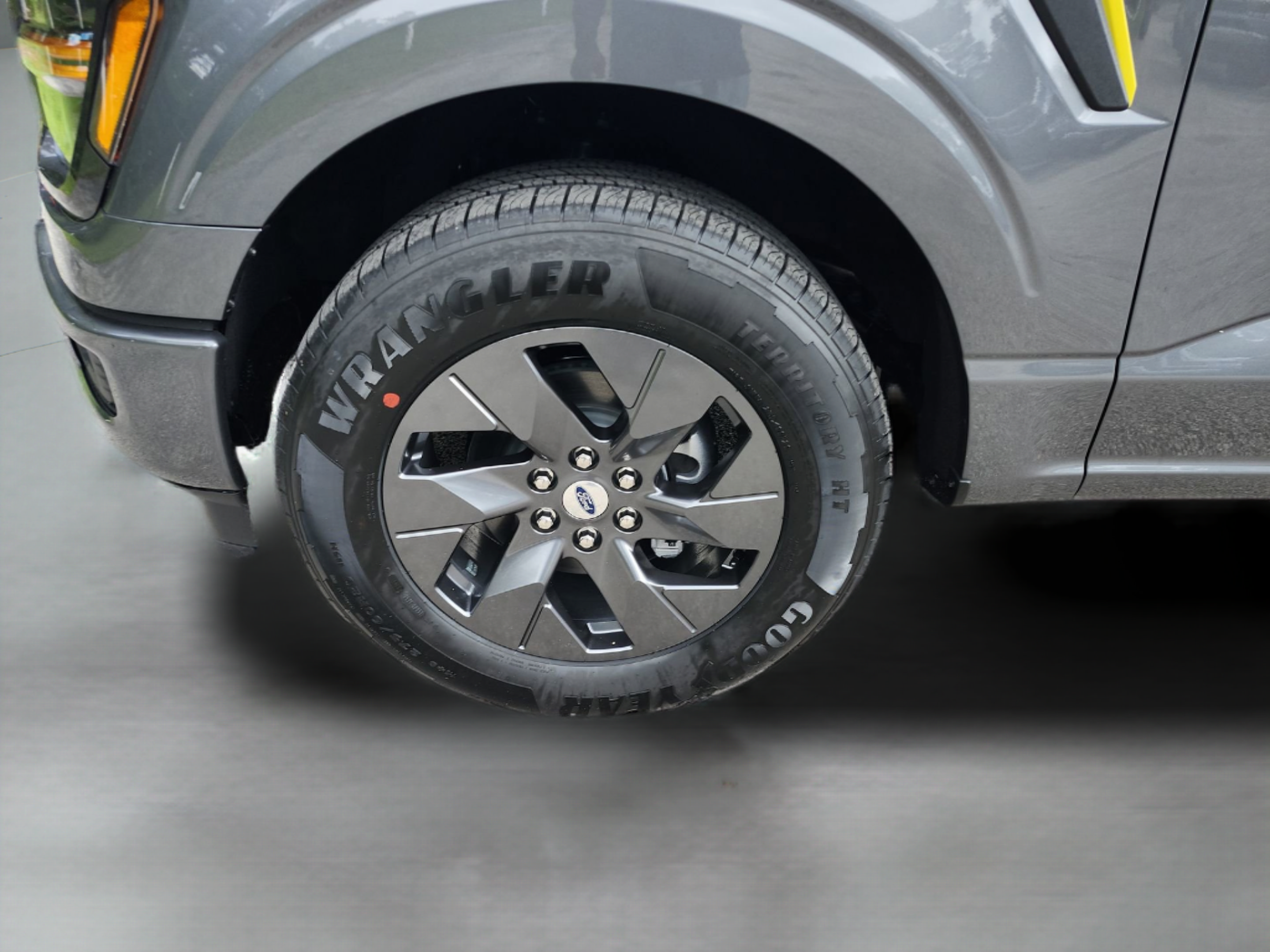 New 2025 Ford F150 STX w/ Equipment Group 200A RWD image 30