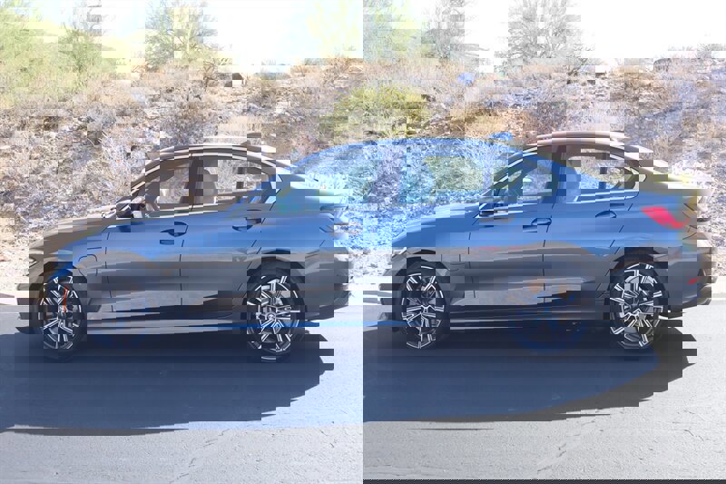 Used 2021 BMW 330e w/ Convenience Package image 3