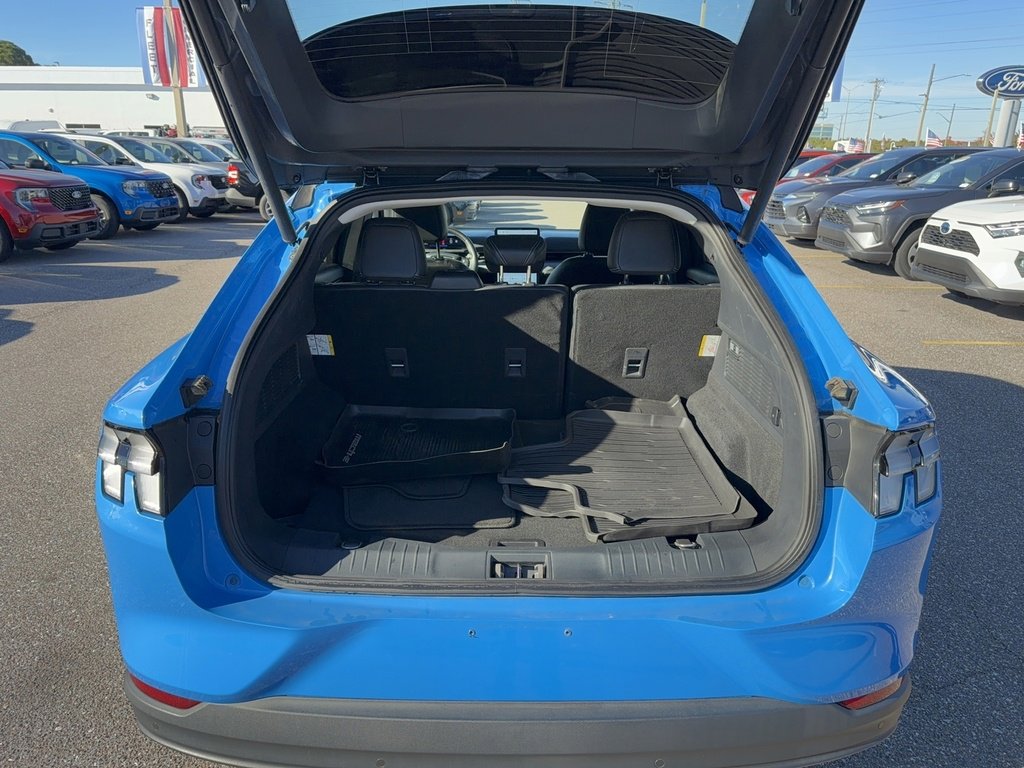 Certified 2022 Ford Mustang Mach-E Select w/ Comfort/Technology Package image 7