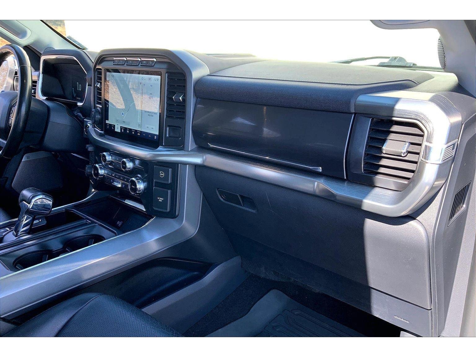 Used 2022 Ford F150 Lariat image 15