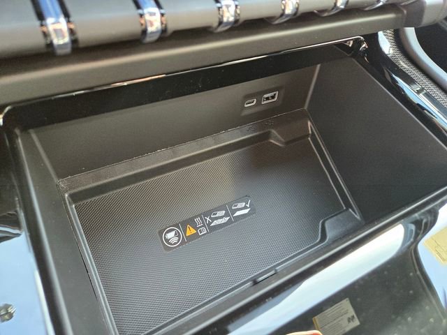 New 2026 GMC Yukon XL Elevation image 16