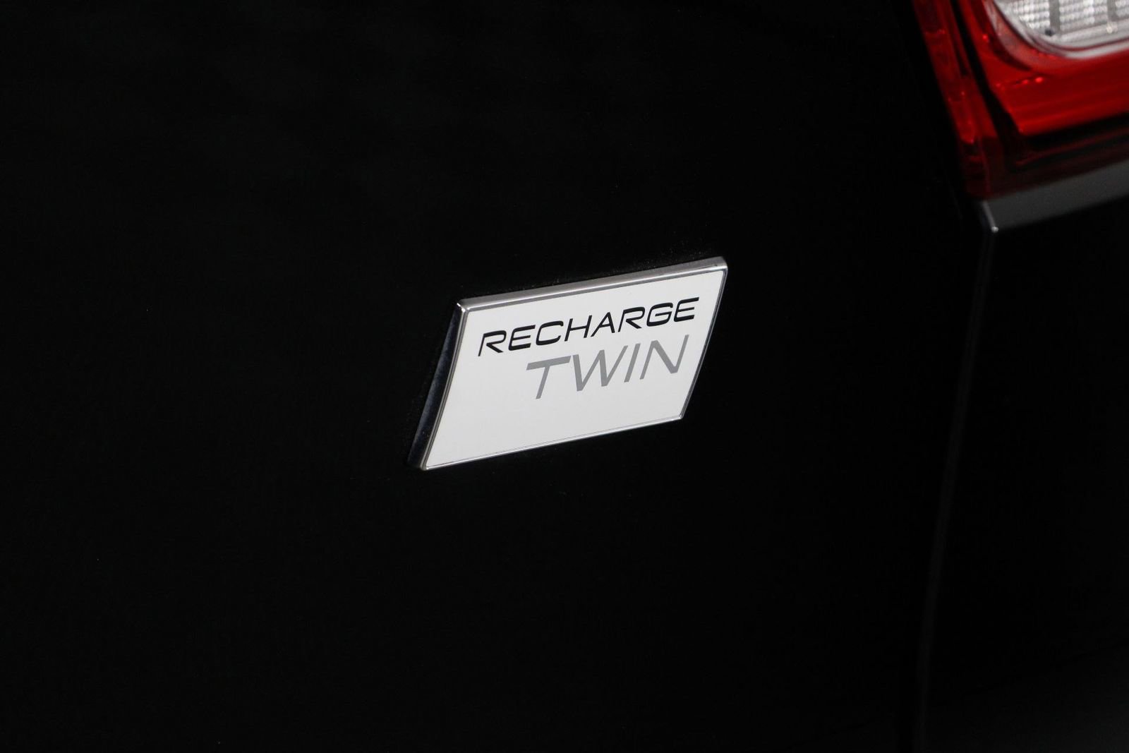 Certified 2023 Volvo XC40 Recharge Ultimate AWD/4WD image 20