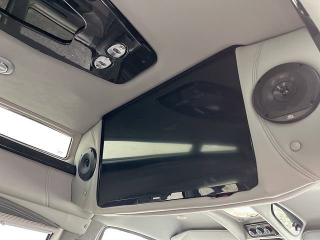 Used 2024 GMC Savana 2500 Explorer Limited SE image 12