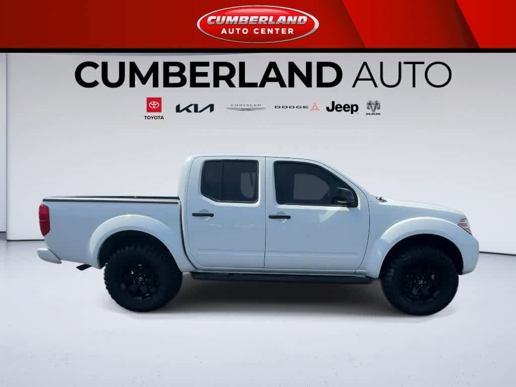 Used 2021 Nissan Frontier SV w/ Midnight Edition Floor Mats AWD/4WD image 9