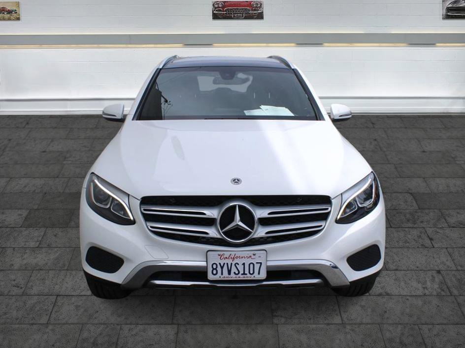 Used 2019 Mercedes-Benz GLC 300 w/ Premium Package image 2