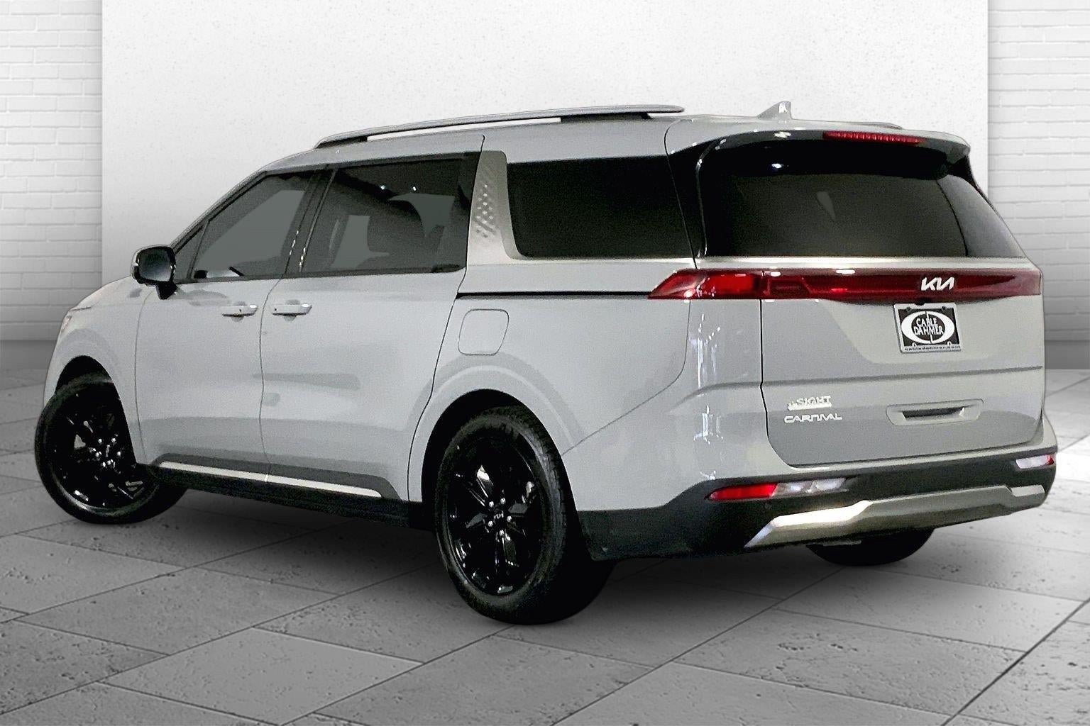 Certified 2024 Kia Carnival SX Prestige FWD image 11