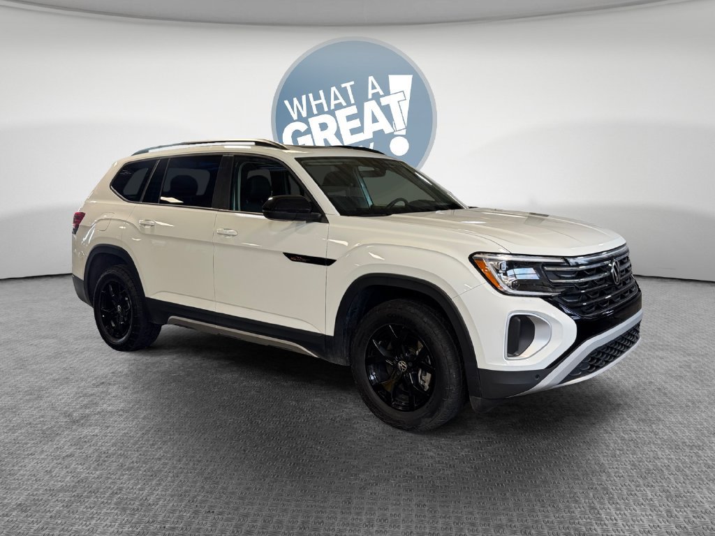Used 2025 Volkswagen Atlas Peak Edition SE