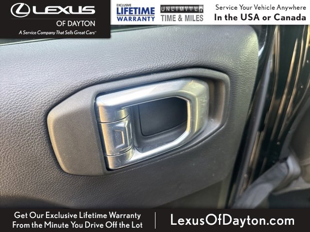Used 2021 Jeep Wrangler Unlimited Sahara image 32