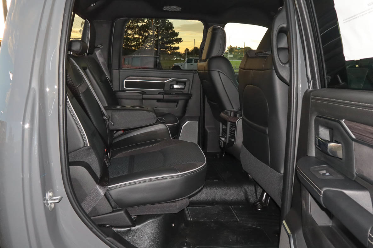 New 2027 RAM 5500 4x4 Crew Cab w/ Laramie Trim Package image 23