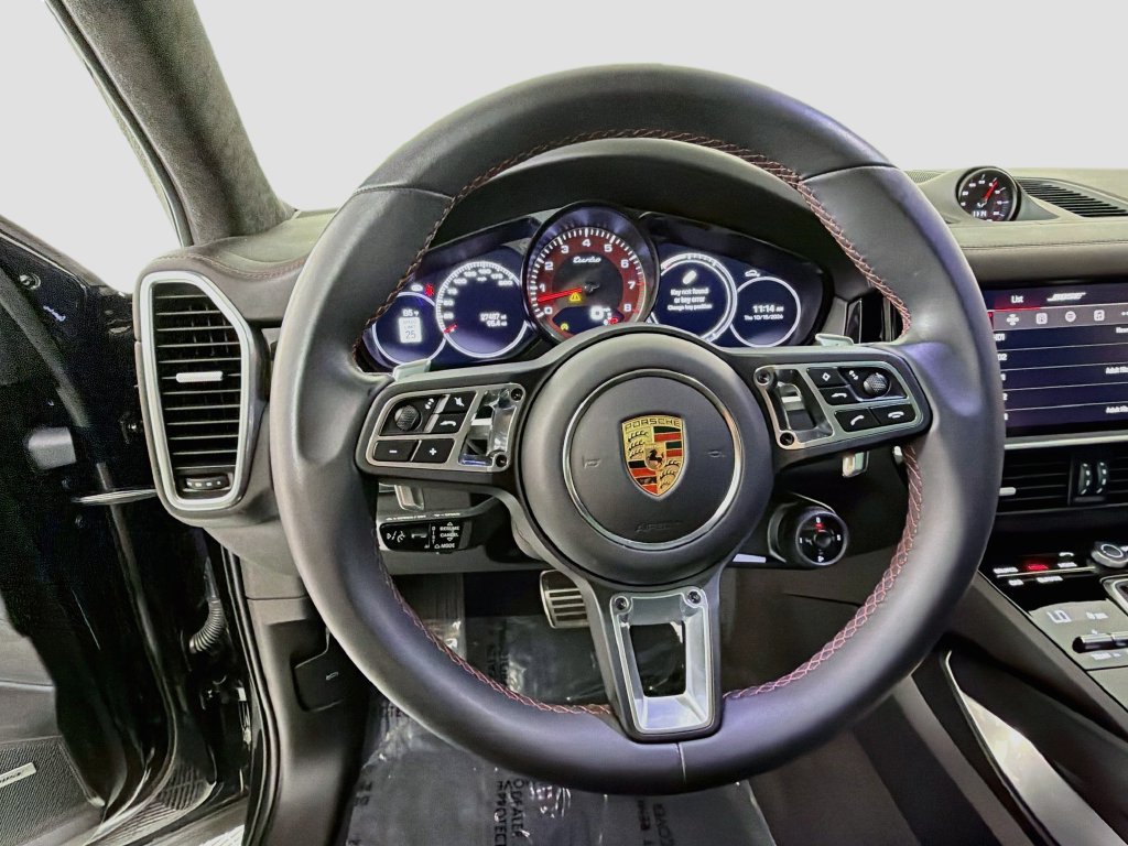 Used 2023 Porsche Cayenne Turbo AWD/4WD image 11