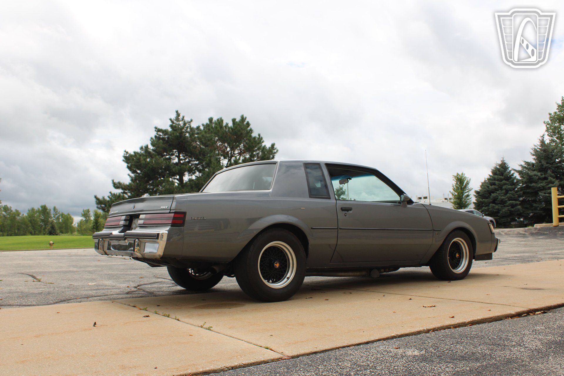 Used 1987 Buick Regal Coupe RWD image 32