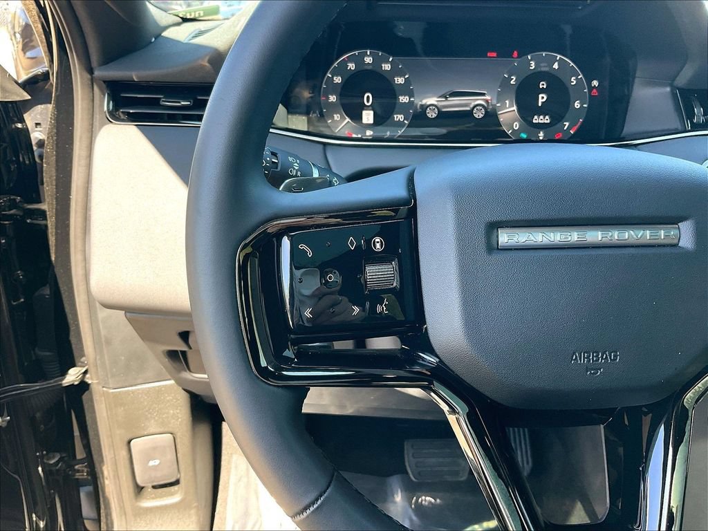 Used 2024 Land Rover Range Rover Evoque S AWD/4WD image 11