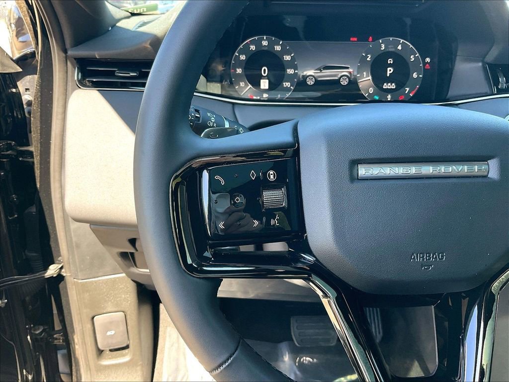 Used 2024 Land Rover Range Rover Evoque S AWD/4WD image 11