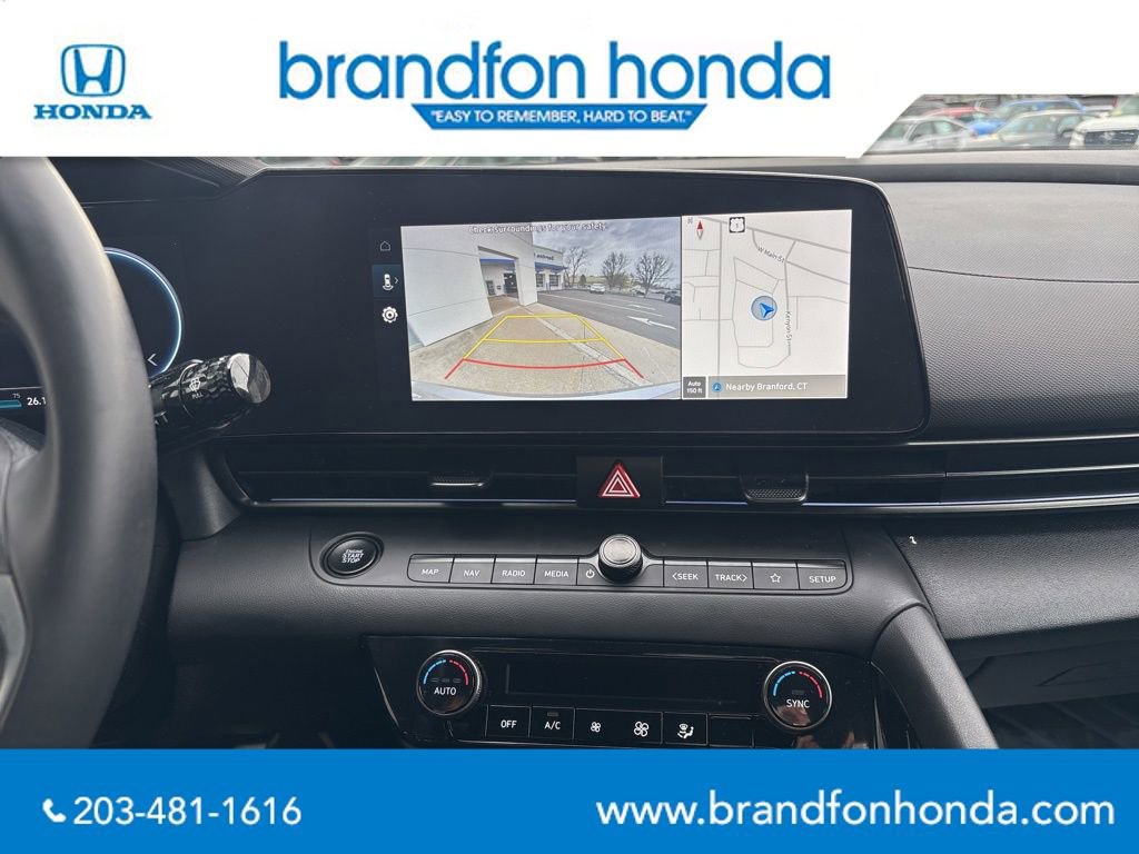 Used 2025 Hyundai Elantra SEL image 20