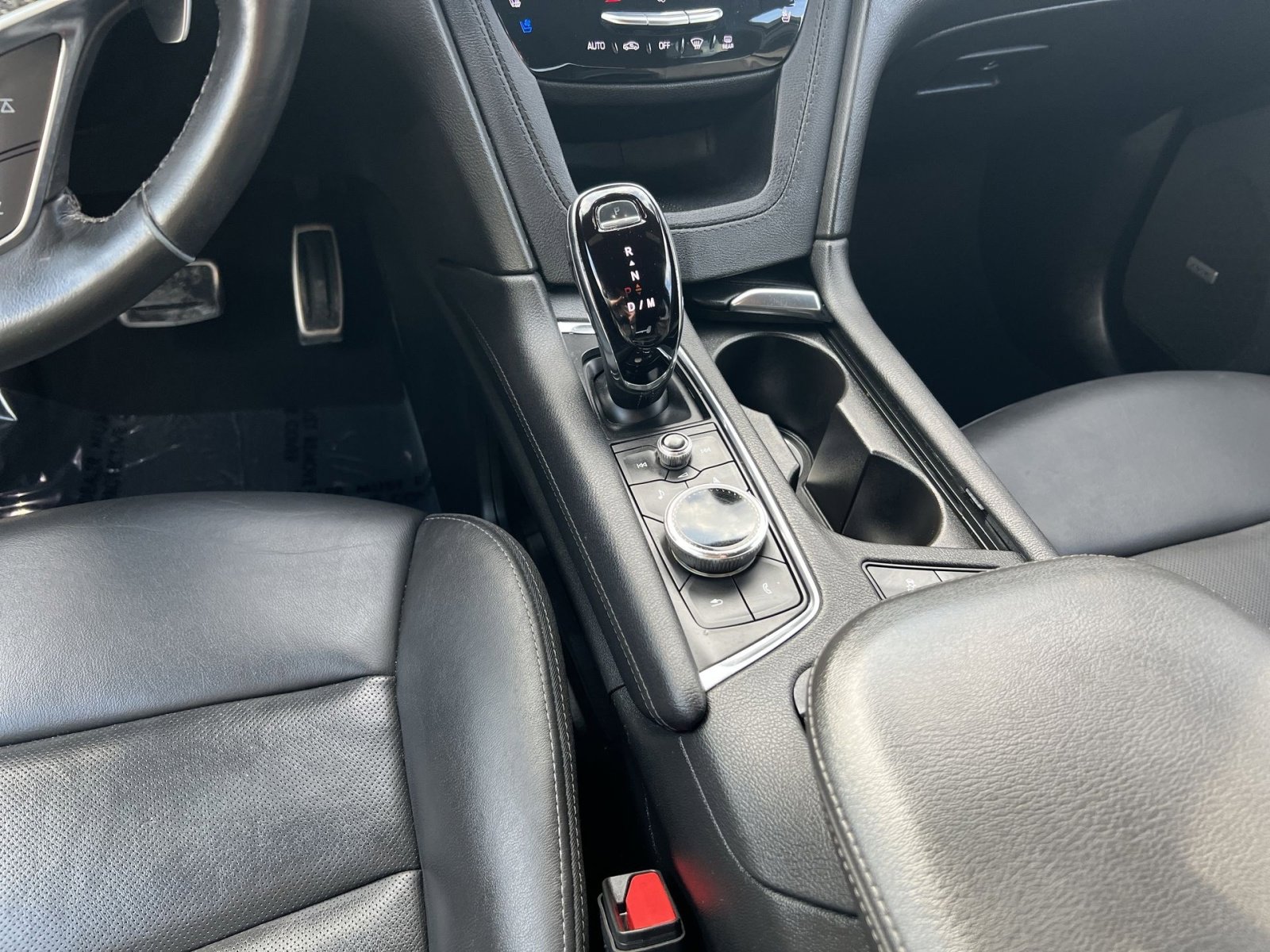 Used 2023 Cadillac XT5 Sportv w/ Technology Package image 22