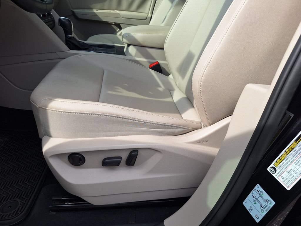 Used 2019 Volkswagen Atlas SE FWD image 30
