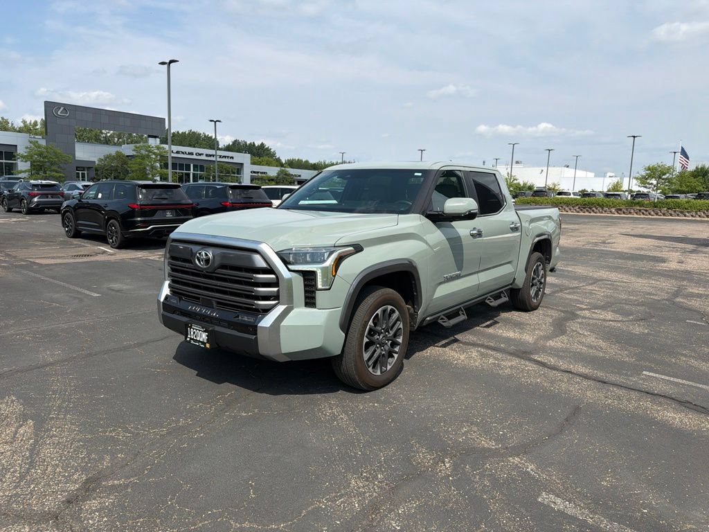 Used 2025 Toyota Tundra Limited AWD/4WD image 6