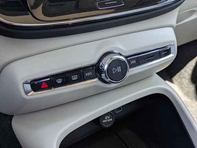 New 2026 Volvo XC40 B5 Ultra w/ Climate Package image 8