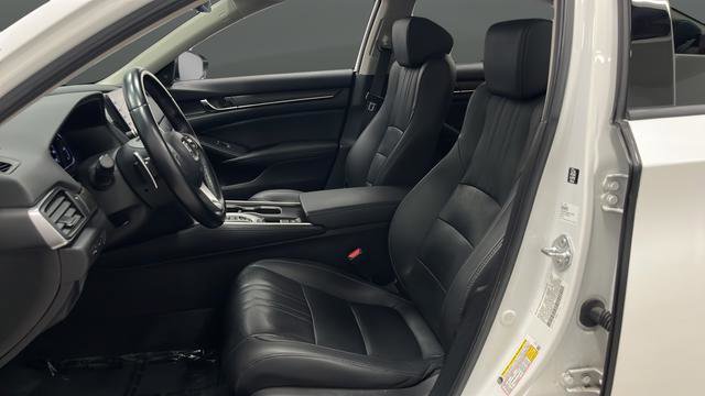 Used 2021 Honda Accord Touring image 9