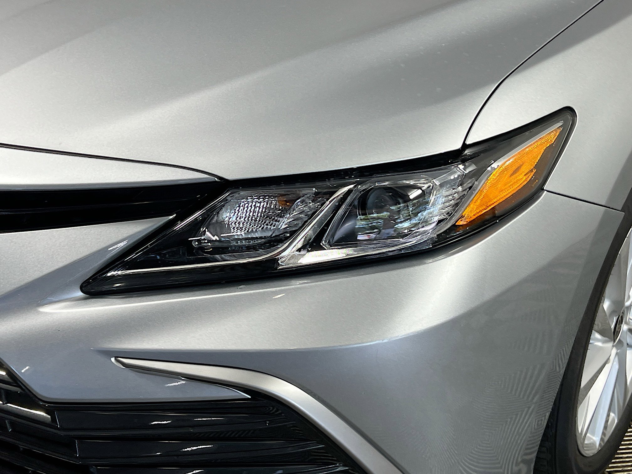 Used 2023 Toyota Camry LE image 12