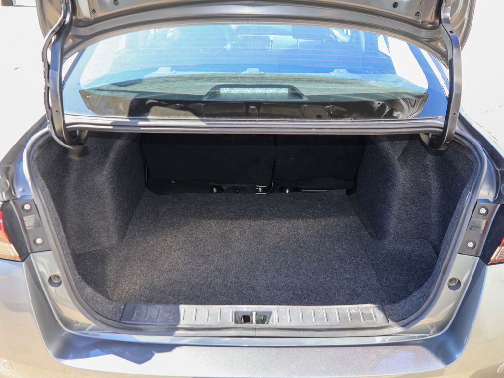 Used 2025 Nissan Versa SV image 10