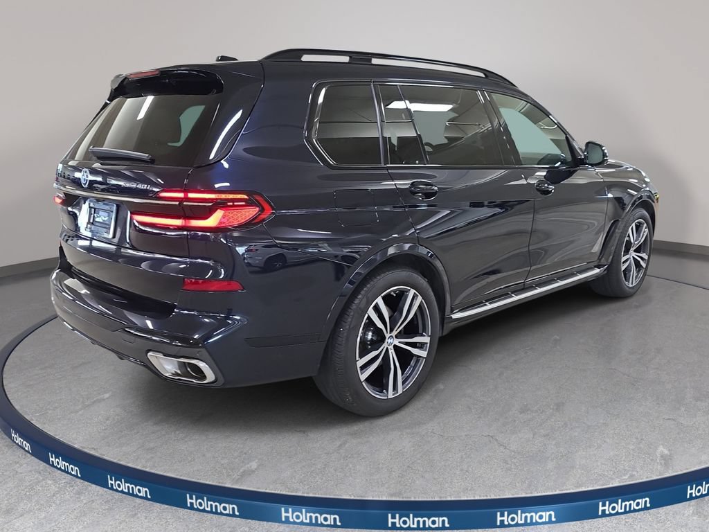 Used 2024 BMW X7 xDrive40i w/ M Sport Package AWD/4WD image 6