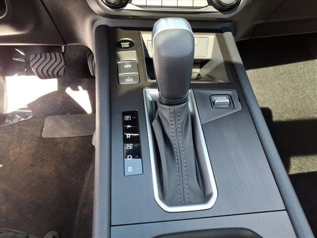 New 2026 Nissan Kicks SV w/ SV Premium Package image 16