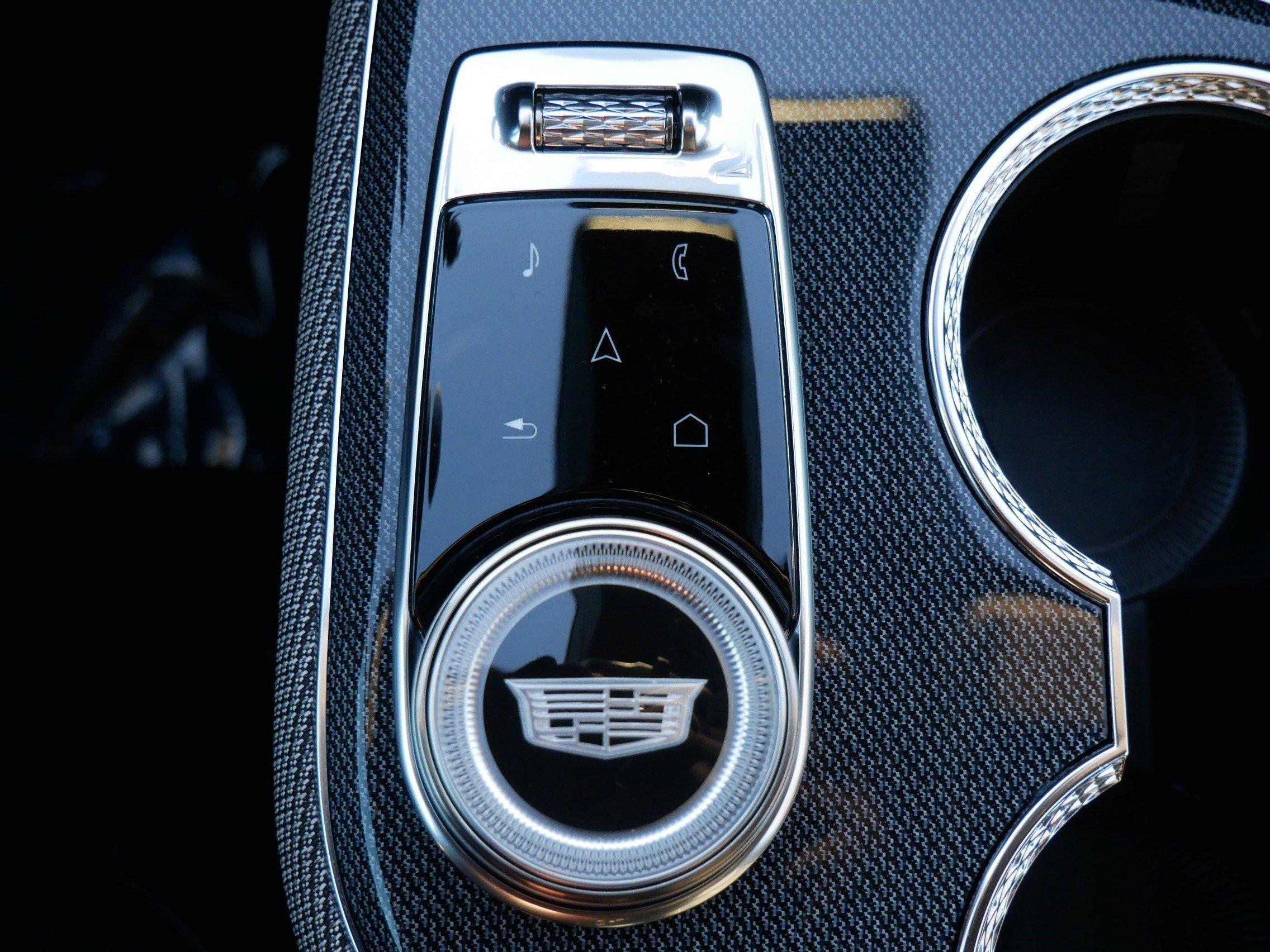 Used 2025 Cadillac Optiq Sport 2 w/ LPO, Floor Liner Package image 26