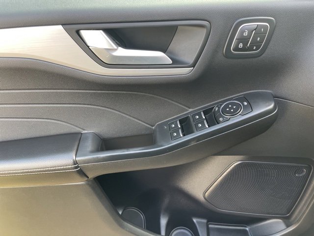 Used 2024 Ford Escape Platinum image 18