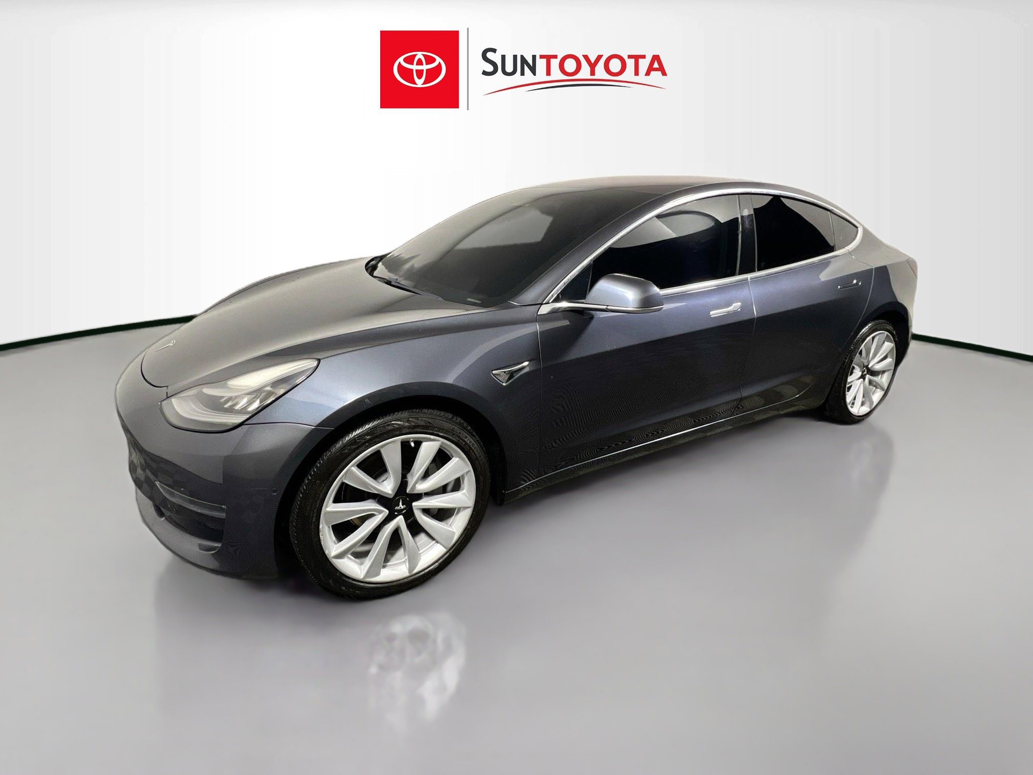 Used 2018 Tesla Model 3 Long Range image 9