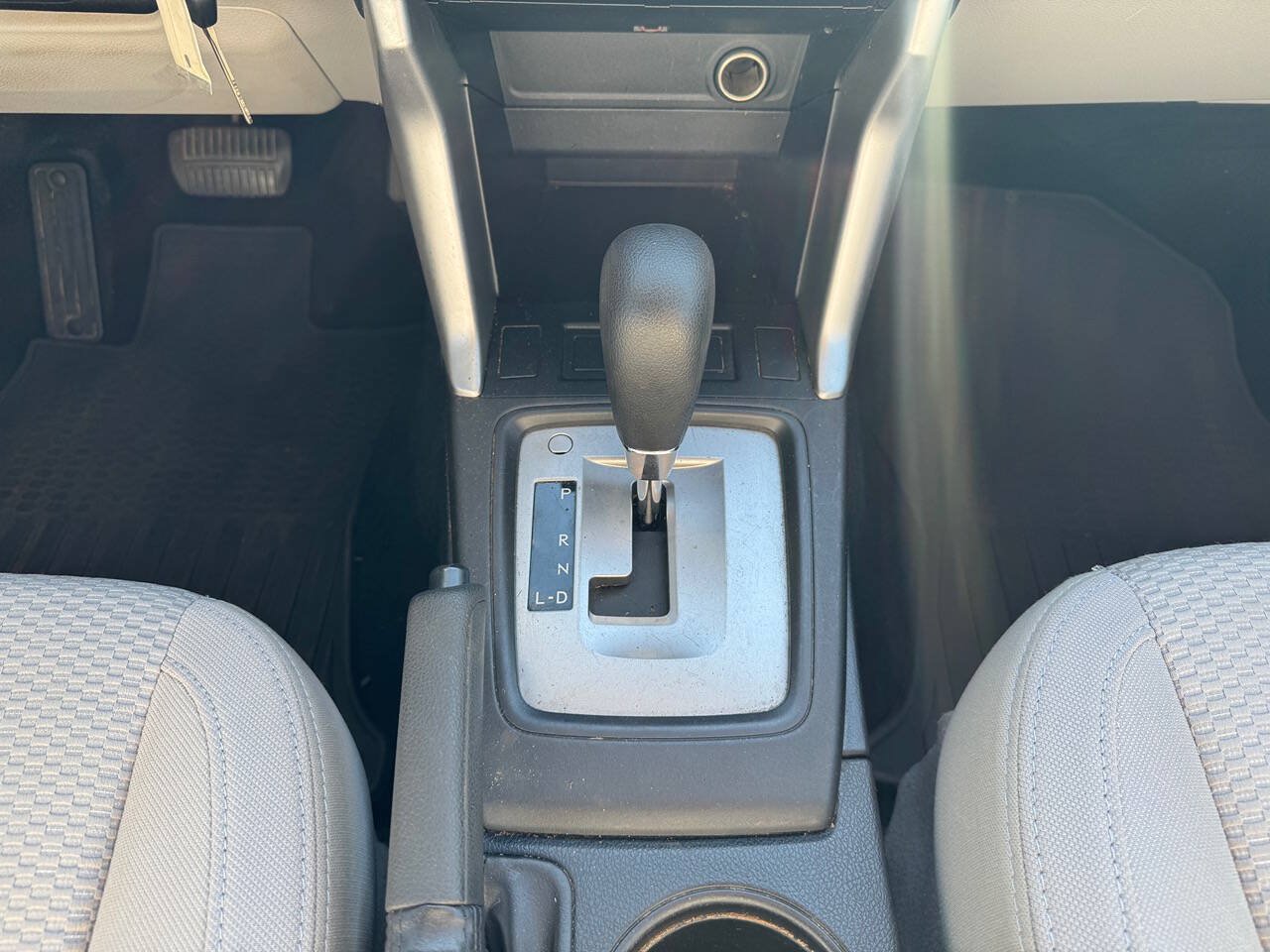 Used 2014 Subaru Forester 2.5i AWD/4WD image 19