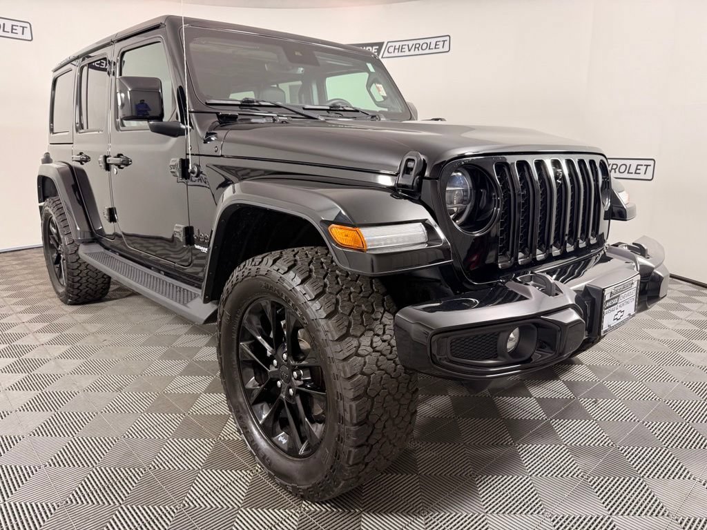Used 2022 Jeep Wrangler Unlimited Sahara AWD/4WD image 8